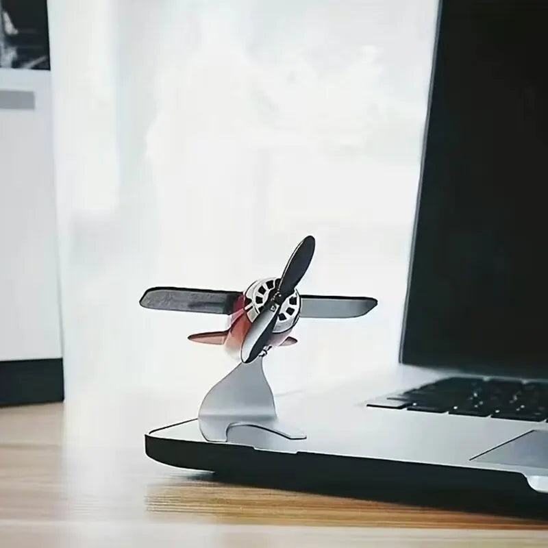 Pequeno Avião Solar Decorativo