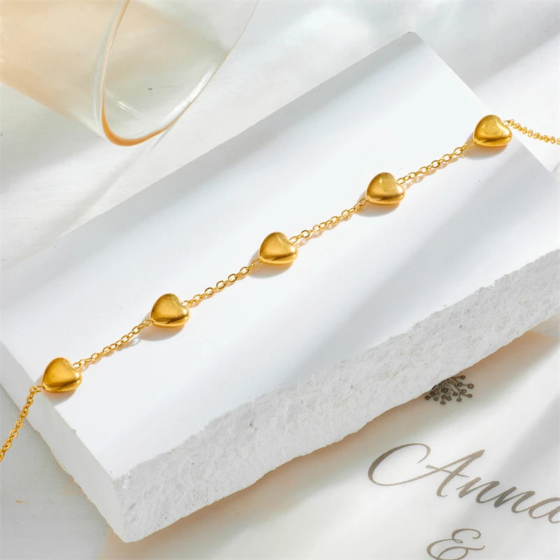 Pulseira de Corações Dourada